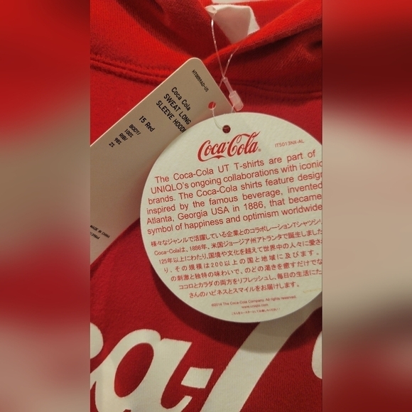 Coca Cola Men's Size Small Red Logo Graphic Front Long Sleeve Pullover Hoodie - Picture 6 of 6